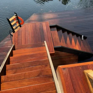 Professional deck cleaning service in Hamilton